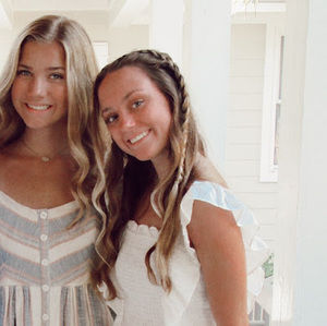 Meet your Posher, Claire